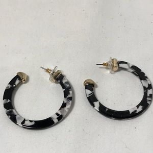 Black & white earrings, 1 3/4 in round